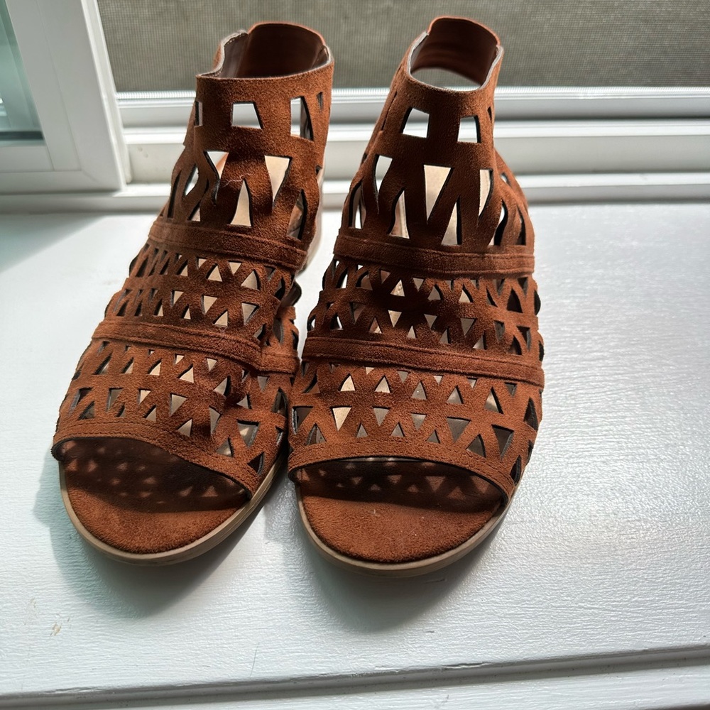 American Eagle Heels